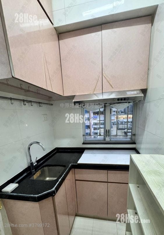 安富大厦 租盘 2 房 , 1 浴室 380 平方尺