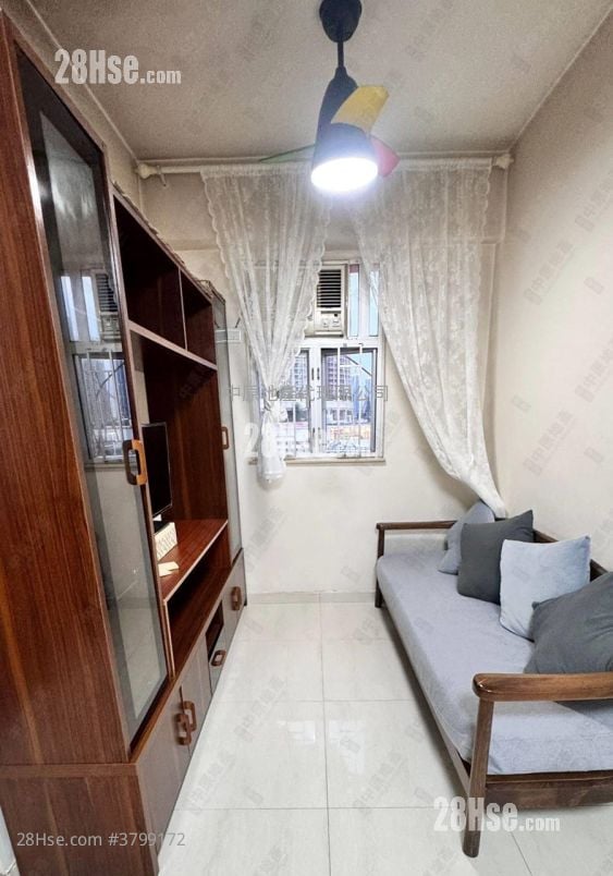 安富大厦 租盘 2 房 , 1 浴室 380 平方尺