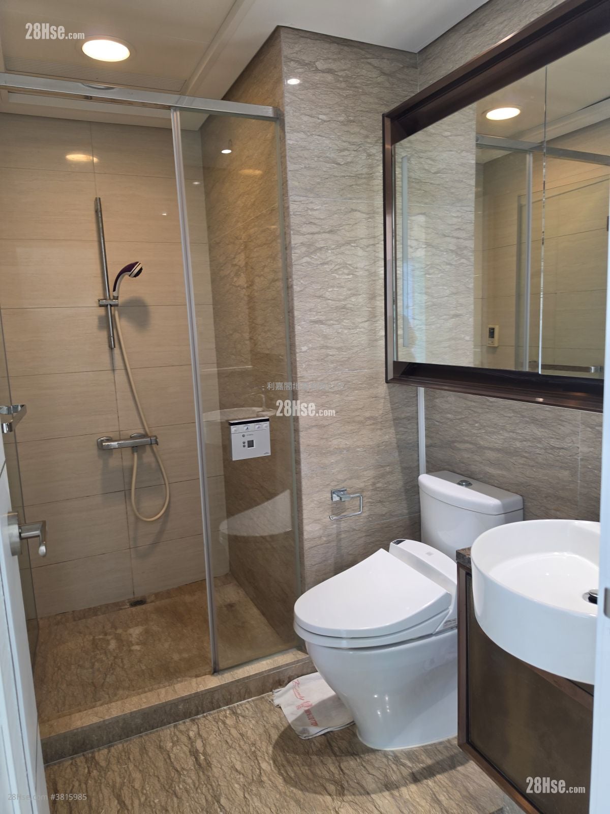 The Riverpark Sell 4 Bedrooms , 2 Bathrooms 1,168 ft²