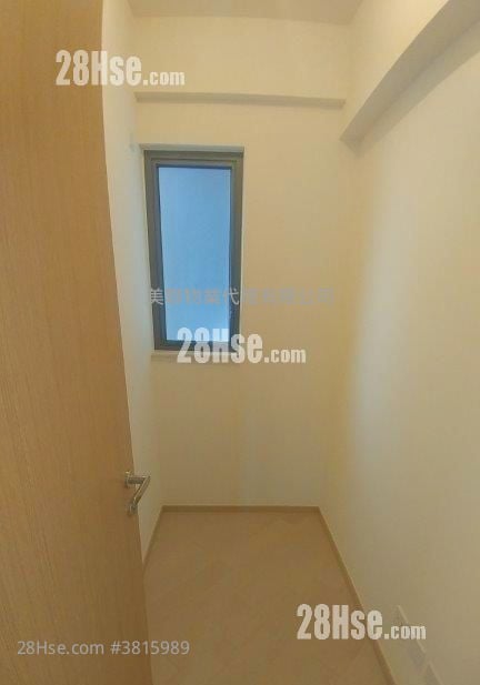 睡房 3: 天晉 售盤 5+ 房 , 3 浴室 848 平方呎