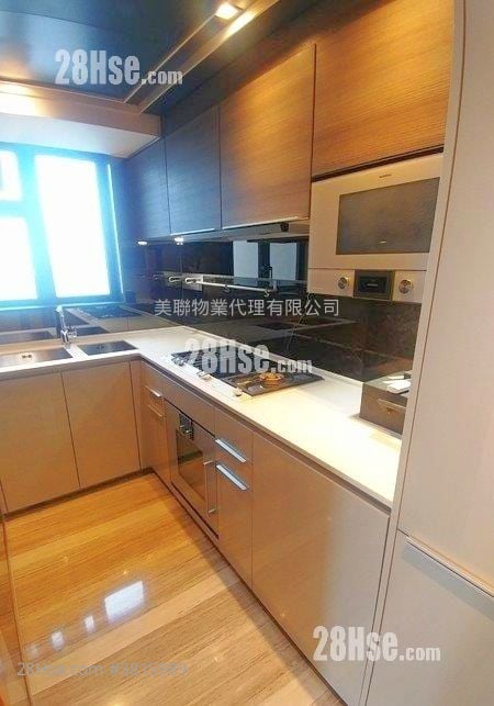 廚房: 天晉 售盤 5+ 房 , 3 浴室 848 平方呎