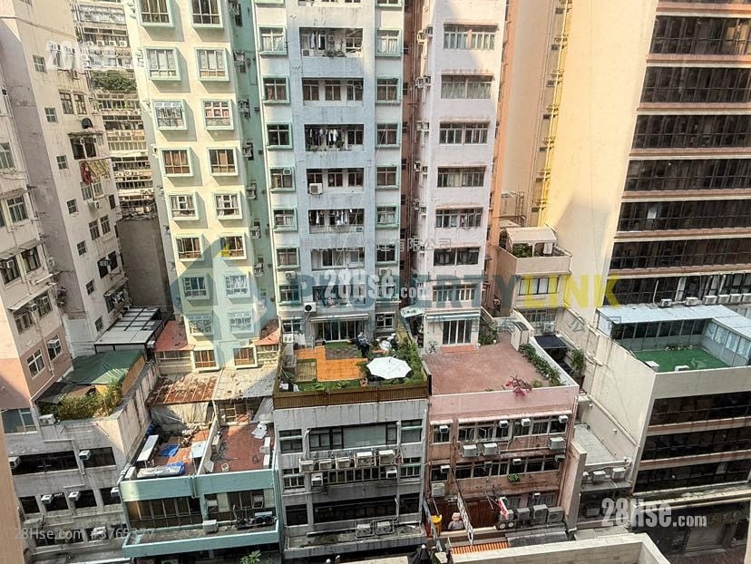 Nam Pak Hong Building Sell 2 Bedrooms , 2 Bathrooms 923 ft²