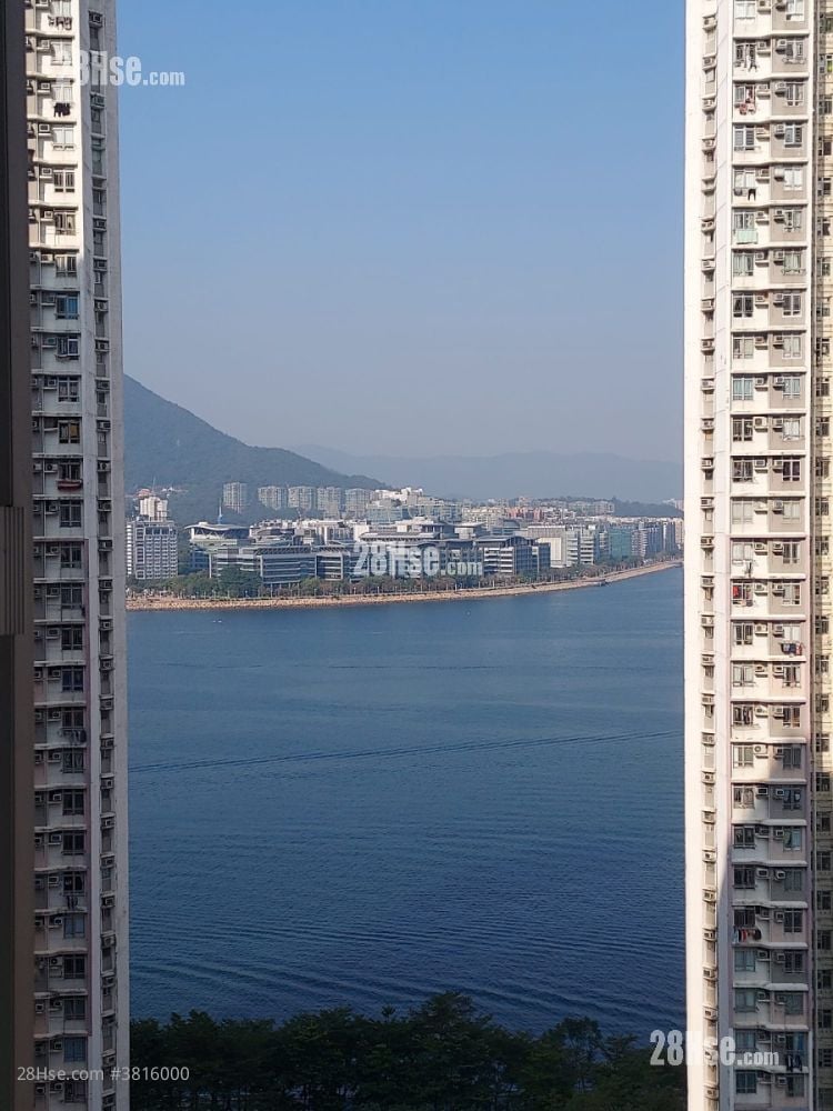 Kam Fung Court Sell 2 Bedrooms , 1 Bathroom 422 ft²