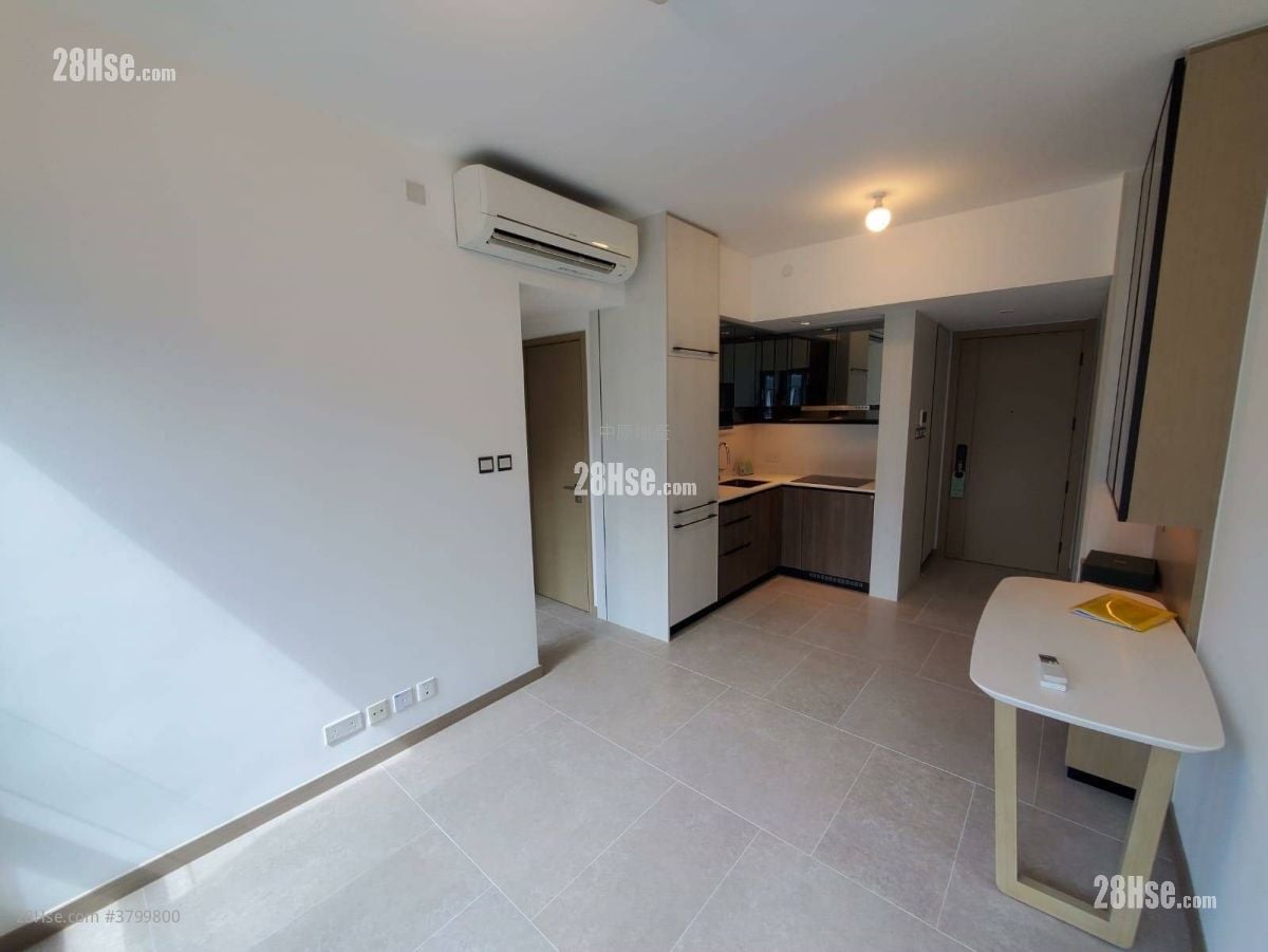 St Martin Sell 2 Bedrooms , 1 Bathroom 506 ft²