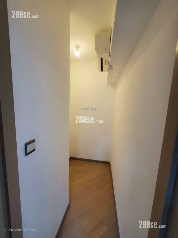 St Martin Sell 2 Bedrooms , 1 Bathroom 506 ft²