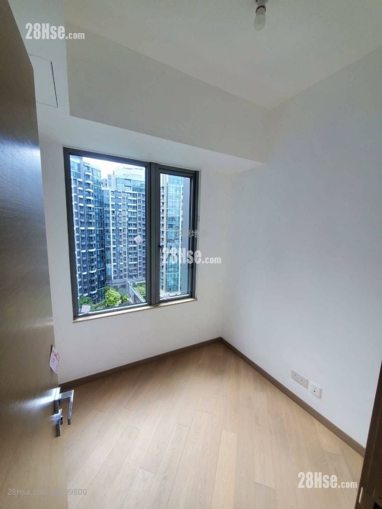 St Martin Sell 2 Bedrooms , 1 Bathroom 506 ft²