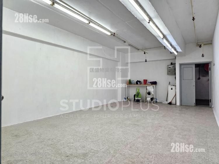 萬利工業大廈 租盤 1 房 , 1 廁所