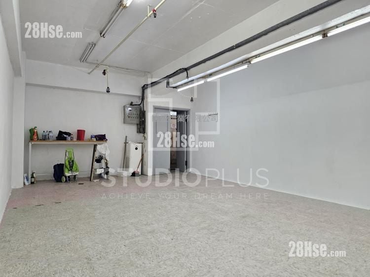 萬利工業大廈 租盤 1 房 , 1 廁所