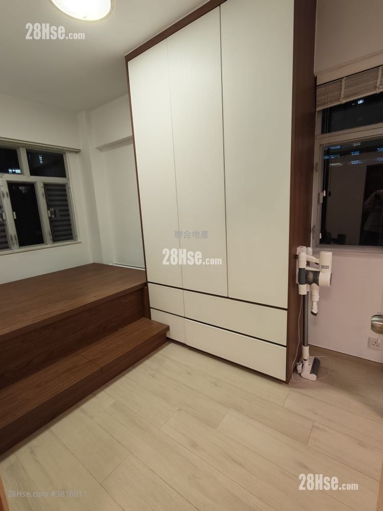 勤辉大厦 售盘 2 房 , 1 浴室 410 平方尺