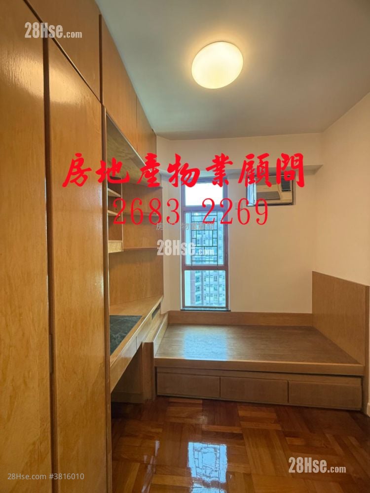 蔚翠花園高層連車位 Sell 3 Bedrooms , 2 Bathrooms 721 ft²