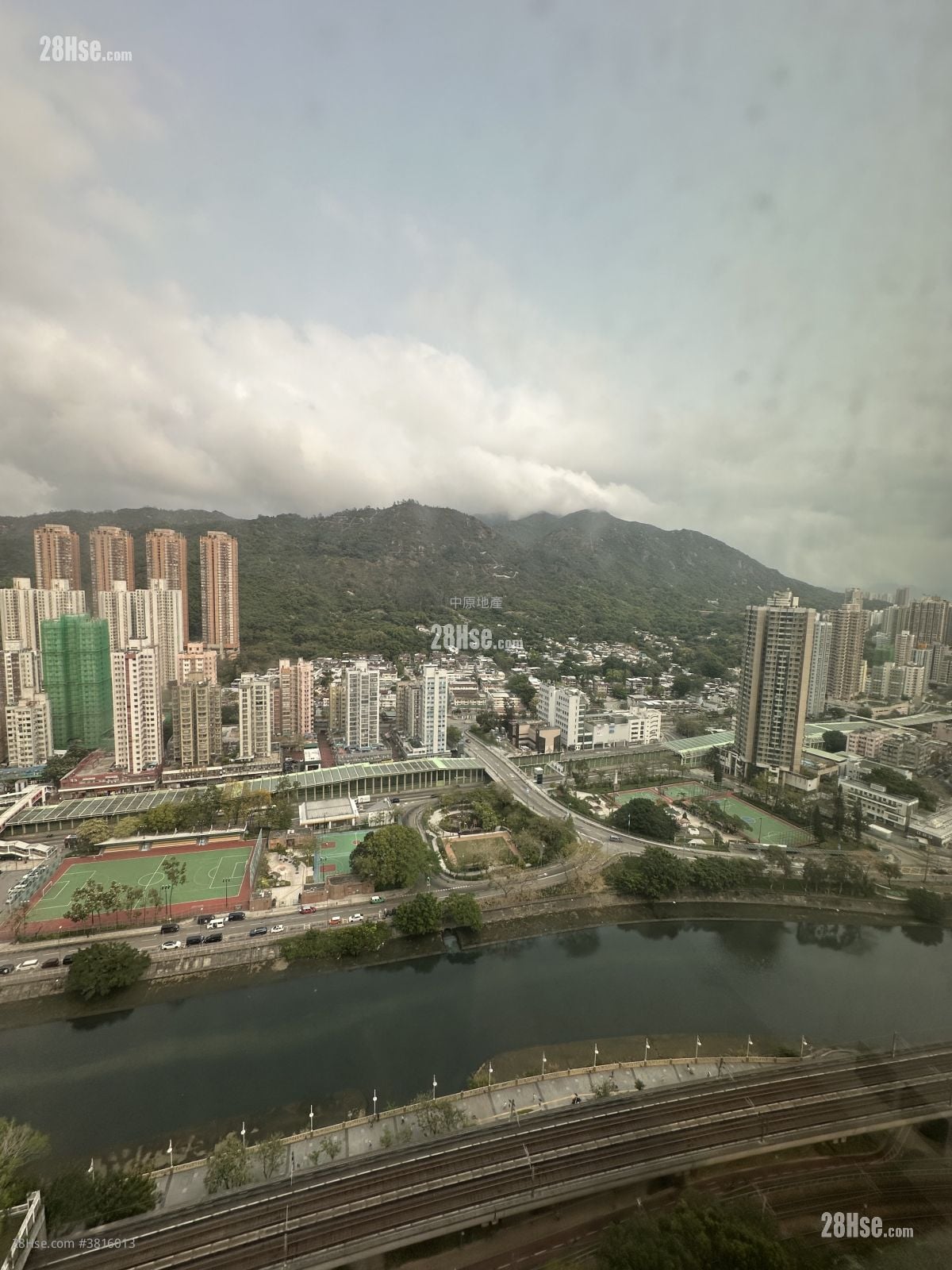 卓爾居 售盤 3 房 , 1 浴室 679 平方呎