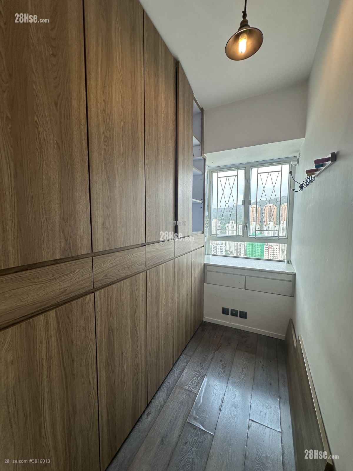 卓爾居 售盤 3 房 , 1 浴室 679 平方呎