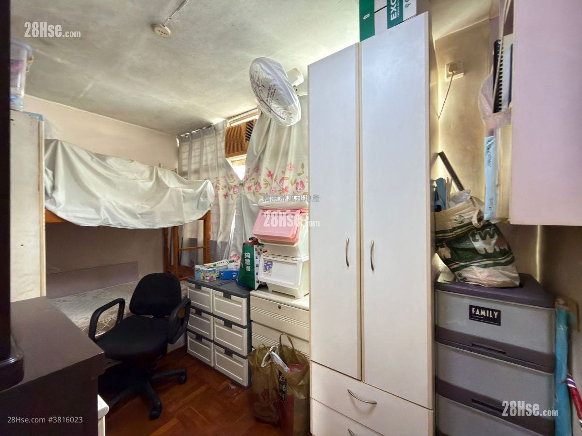 利东邨 售盘 3 房 , 1 浴室 490 平方尺