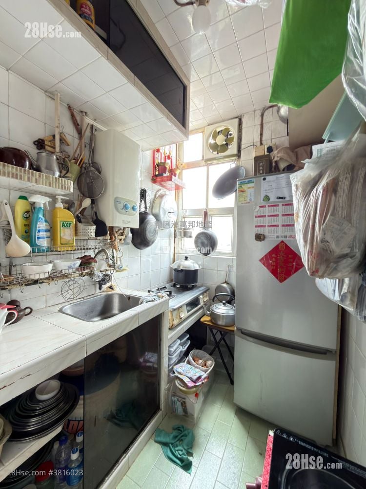 利东邨 售盘 3 房 , 1 浴室 490 平方尺