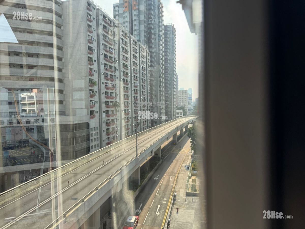 Loong King Mansion Sell 2 Bedrooms , 1 Bathroom 418 ft²