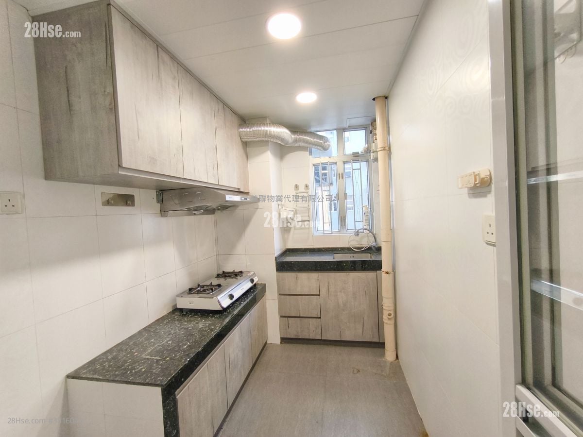 美孚新邨 售盘 2 房 , 1 浴室 666 平方尺