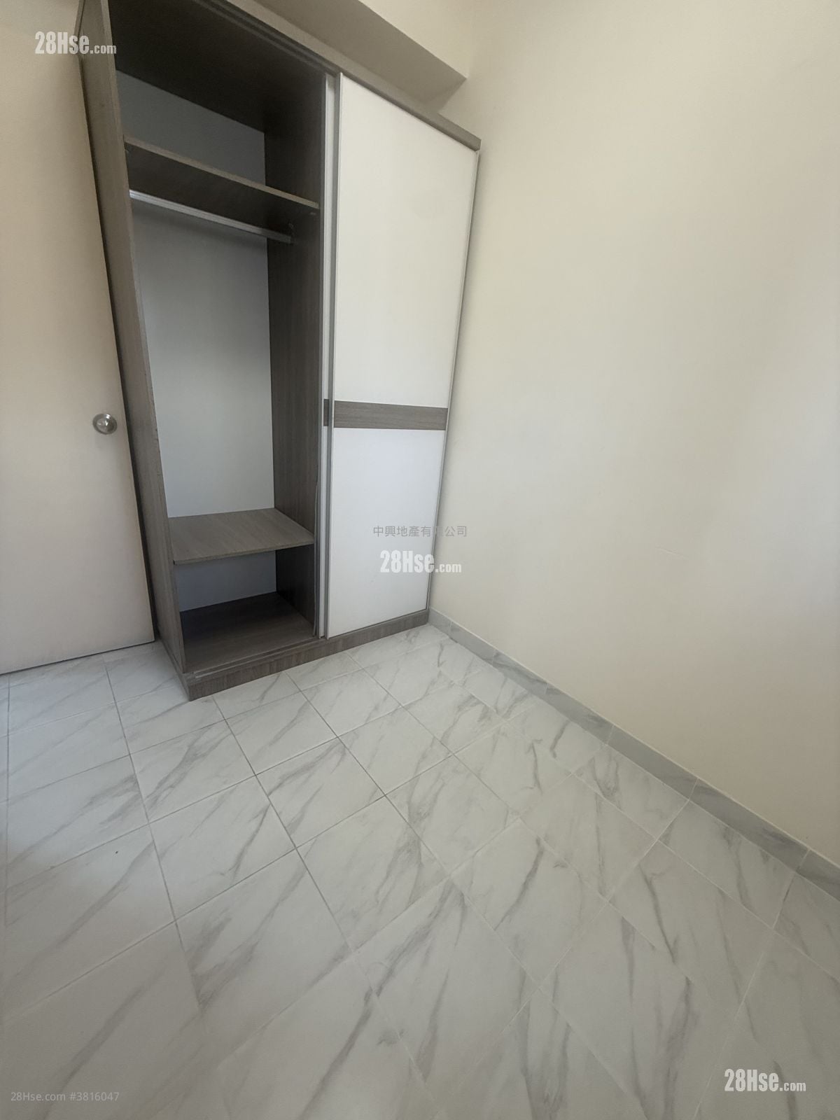 Kam Po Building Rental 2 Bedrooms , 1 Bathroom 349 ft²