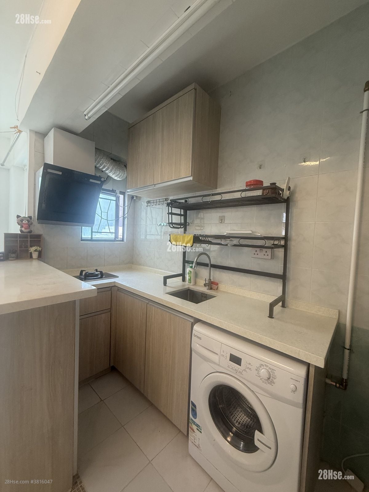 Kam Po Building Rental 2 Bedrooms , 1 Bathroom 349 ft²