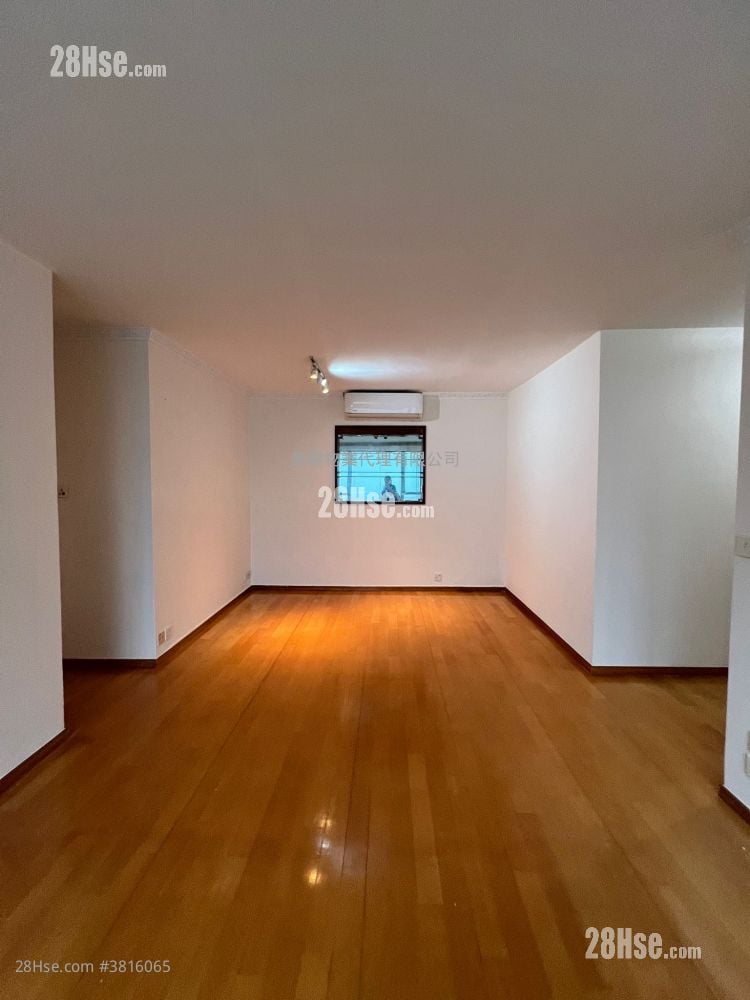 海堤灣畔 租盤 854 平方呎