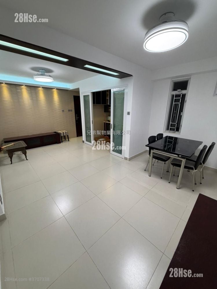 新興花園 租盤 2 房 , 1 浴室 592 平方呎