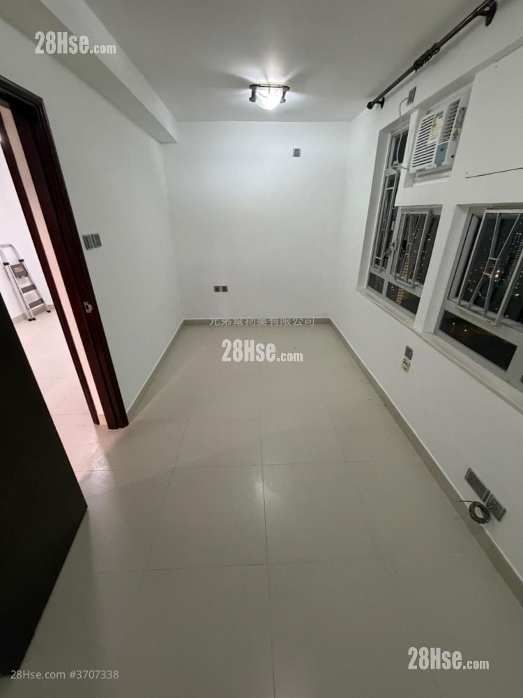 新興花園 租盤 2 房 , 1 浴室 592 平方呎