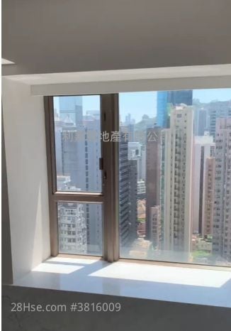 睡房 2: 尚贤居 售盘 3 房 , 2 浴室 743 平方尺