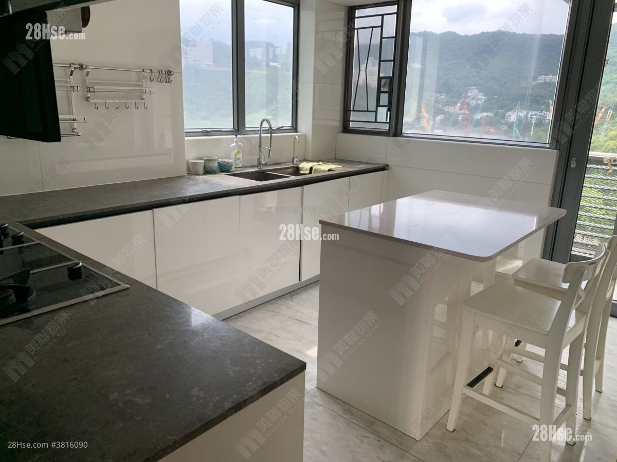 溋玥天賦海灣 售盤 4 房 , 3 浴室 1,894 平方呎