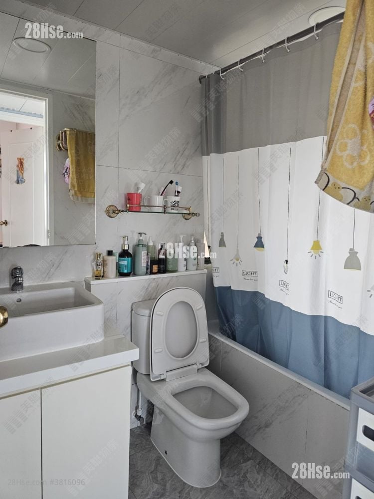 Island Resort Sell 2 Bedrooms , 1 Bathroom 465 ft²