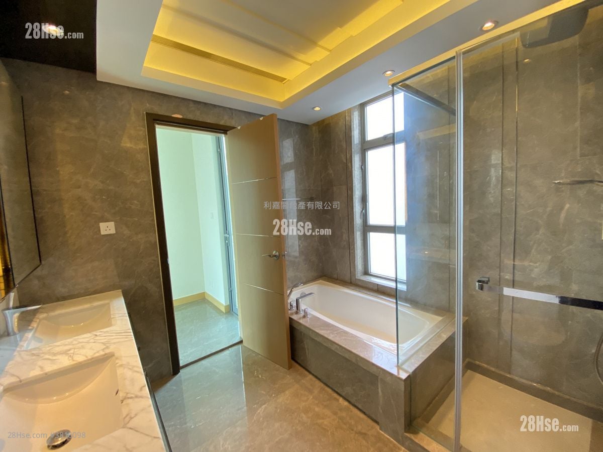 溱岸8号 租盘 5+ 房 , 3 浴室 2,141 平方尺