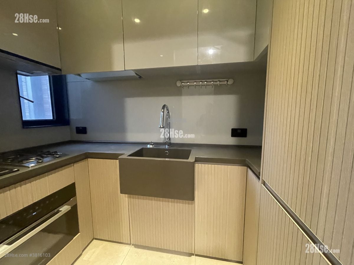 柏傲庄 租盘 3 房 664 平方尺