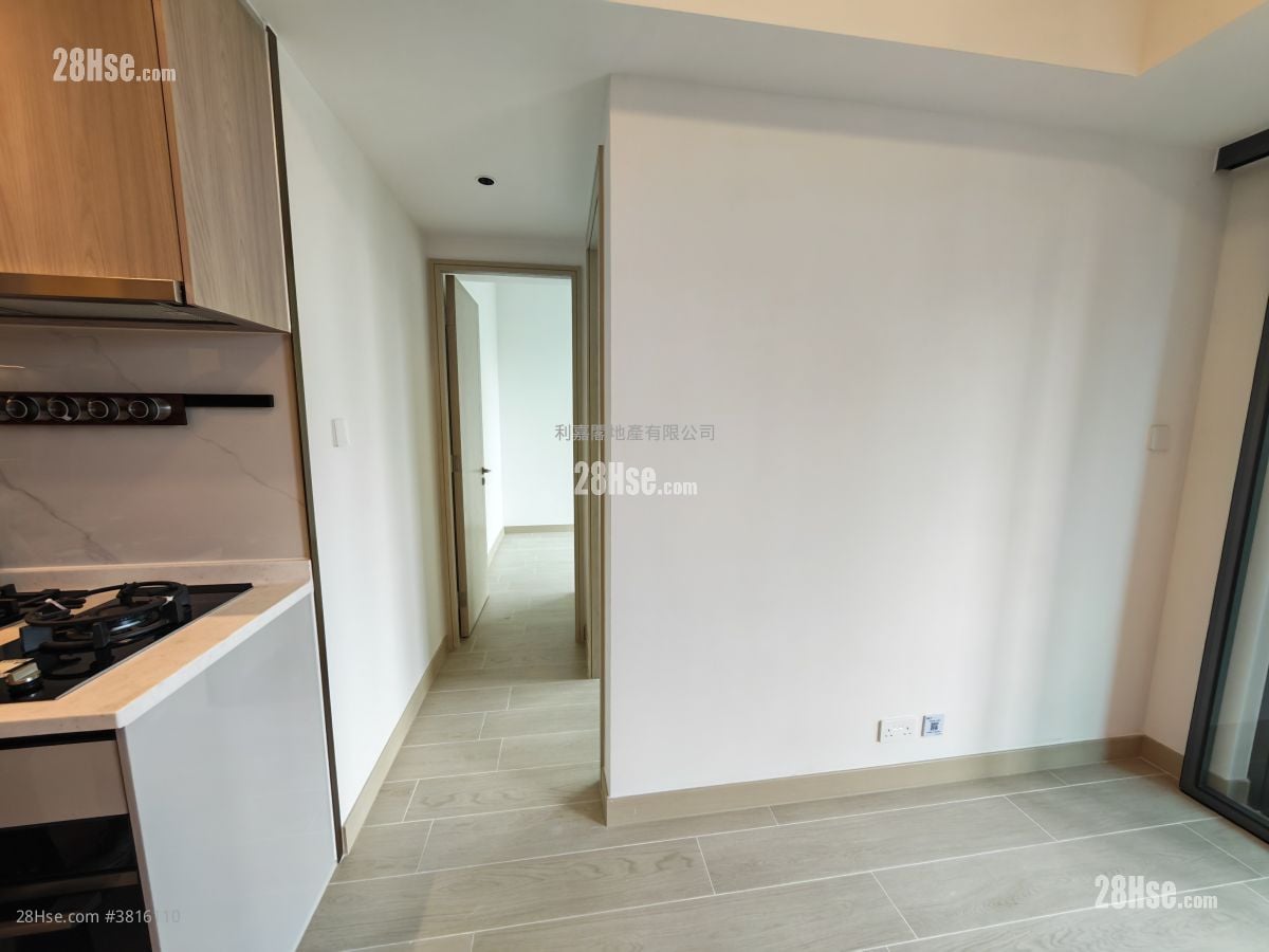 黃金海灣 售盤 2 房 , 1 浴室 475 平方呎