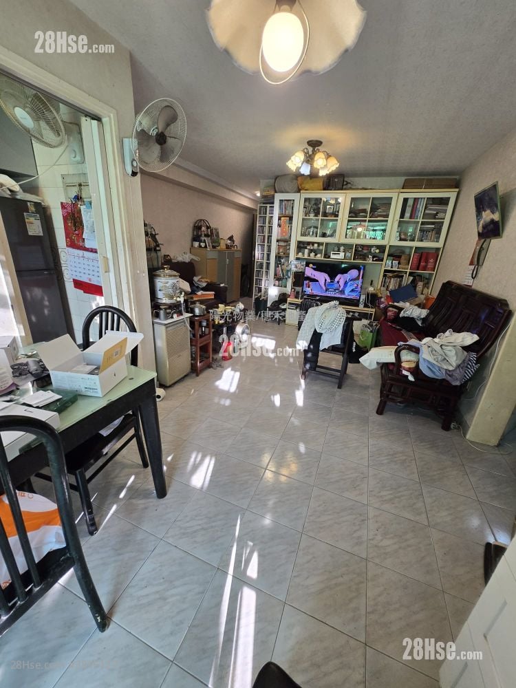 穗禾苑 售盤 2 房 , 1 浴室 550 平方呎