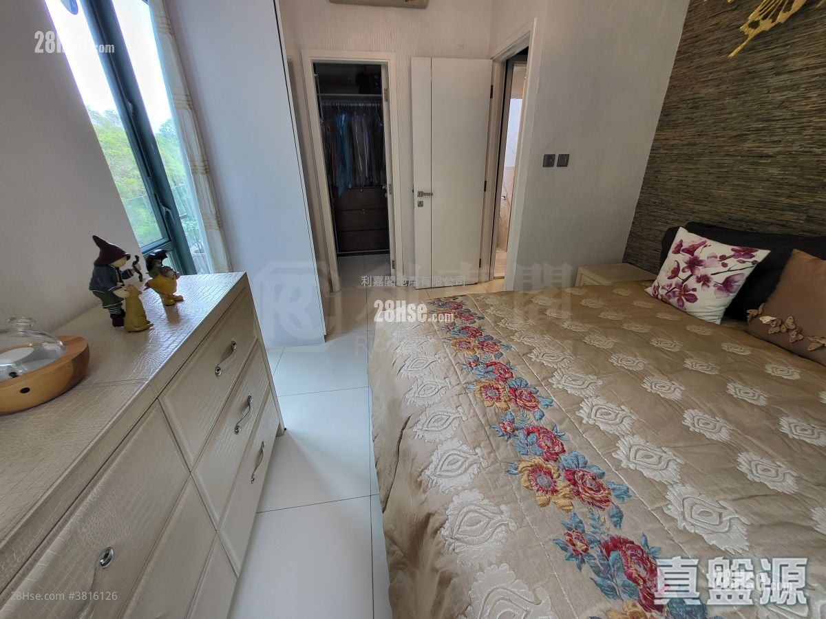 帝景峰 售盘 3 房 670 平方尺