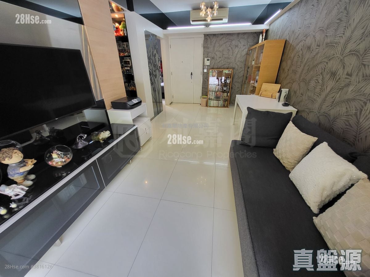 帝景峰 售盘 3 房 670 平方尺