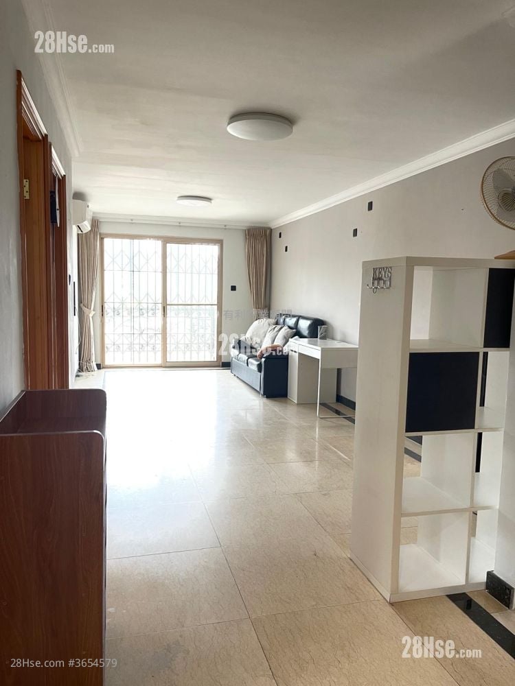 Village Rental 3 Bedrooms , 2 Bathrooms 700 ft²