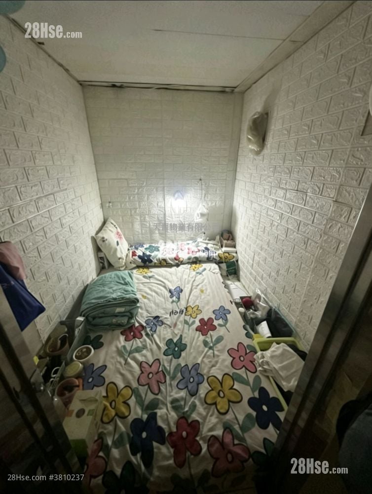 荣林大厦 售盘 2 房 , 1 浴室 270 平方尺