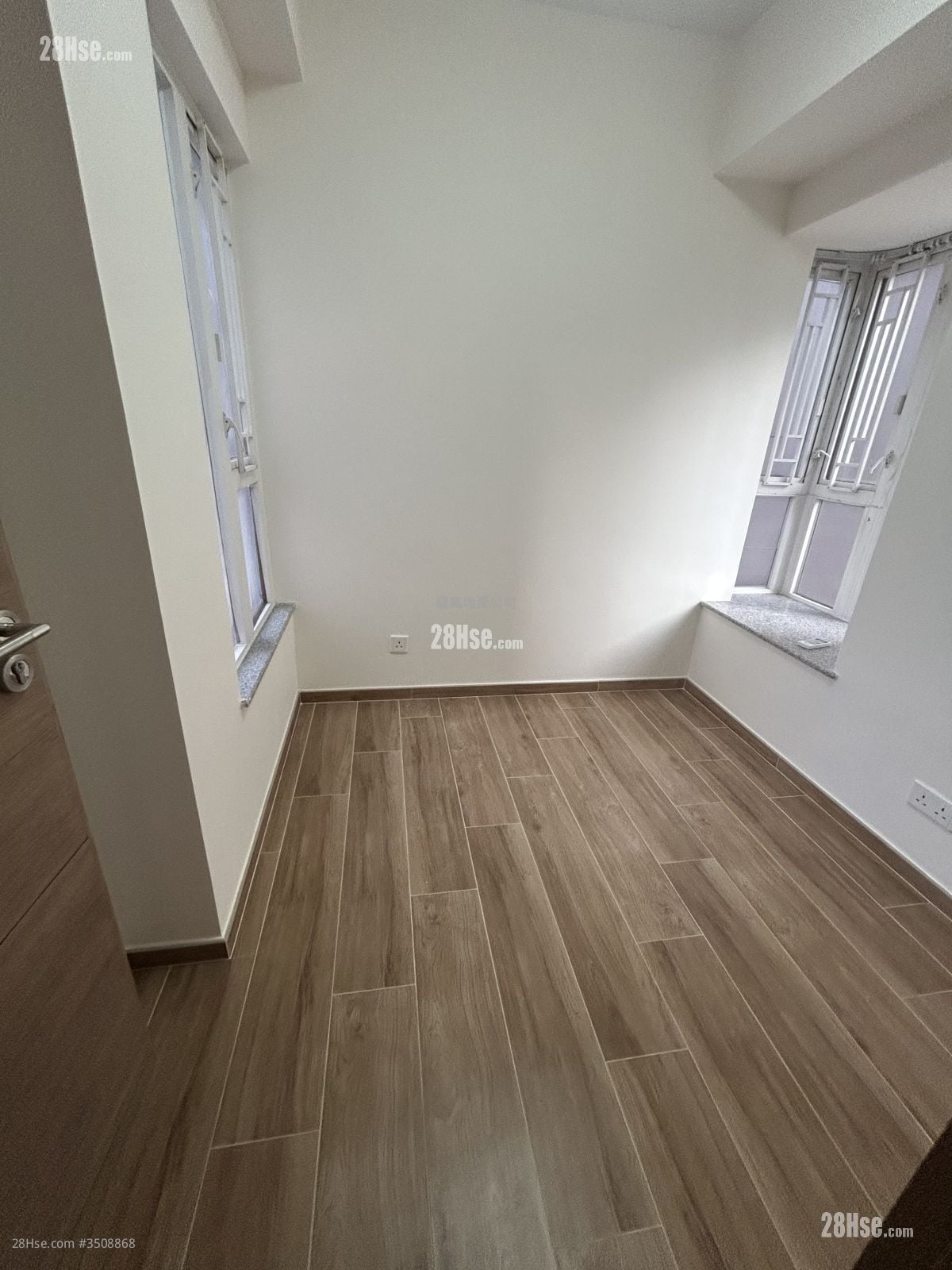 新港豪庭 租盤 3 房 , 1 浴室 464 平方呎