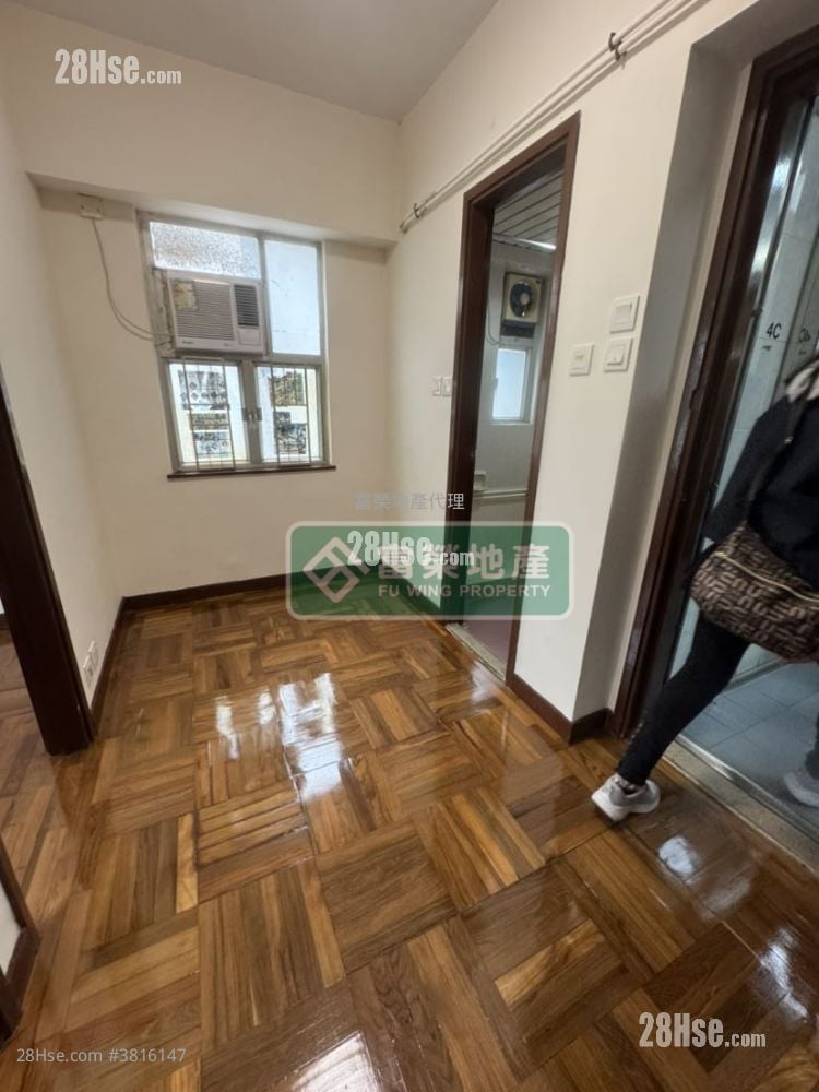Shun Fung Building Rental 2 Bedrooms , 1 Bathroom 236 ft²
