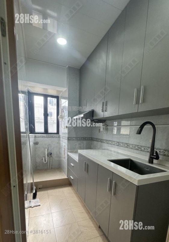 Yick Fung Garden Rental 2 Bedrooms , 1 Bathroom 405 ft²