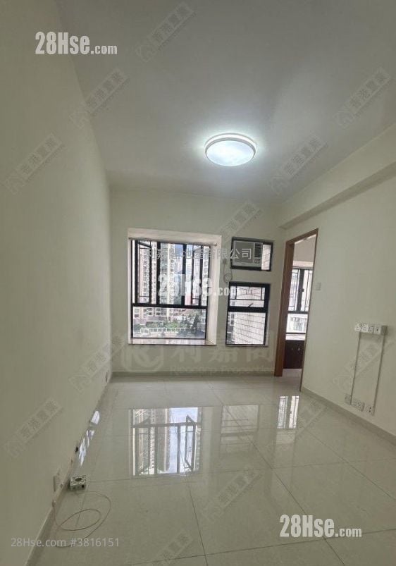 Yick Fung Garden Rental 2 Bedrooms , 1 Bathroom 405 ft²