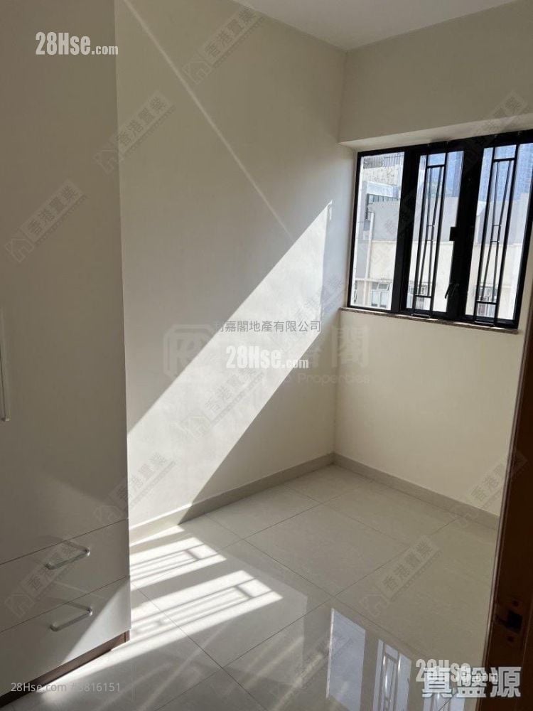 Yick Fung Garden Rental 2 Bedrooms , 1 Bathroom 405 ft²