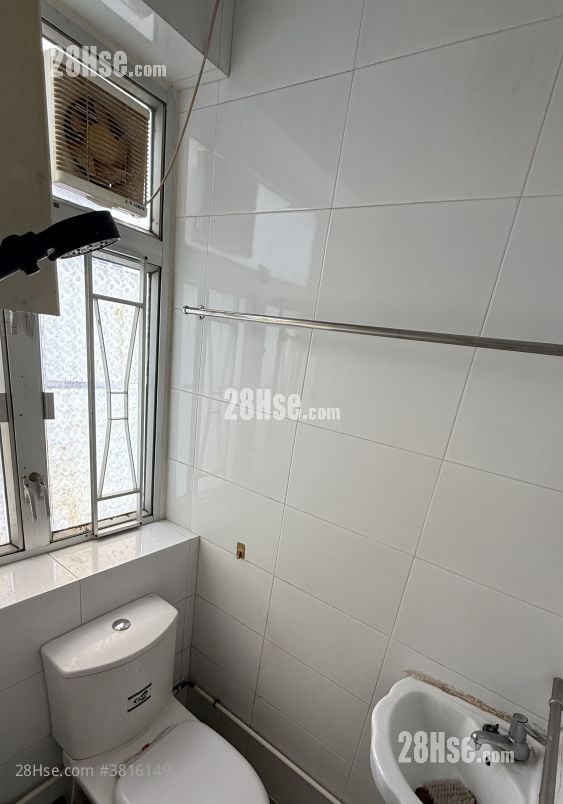 名賢大樓 租盤 150 平方呎