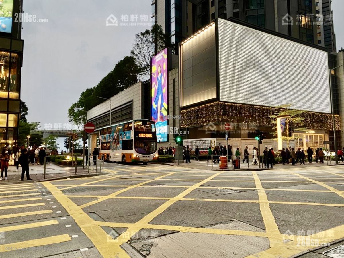 Chinese Mansion Sell 753 ft²