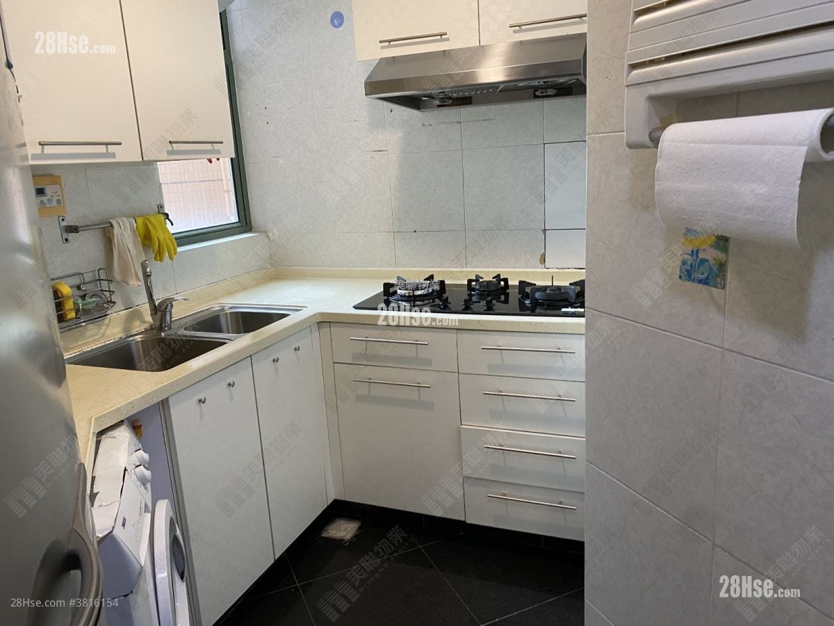 Island Resort Sell 3 Bedrooms , 2 Bathrooms 811 ft²