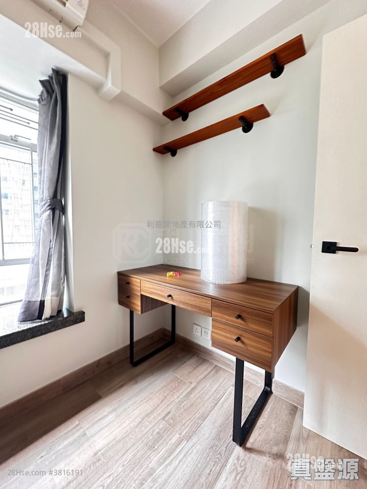 The Metro City Rental 2 Bedrooms , 1 Bathroom 418 ft²