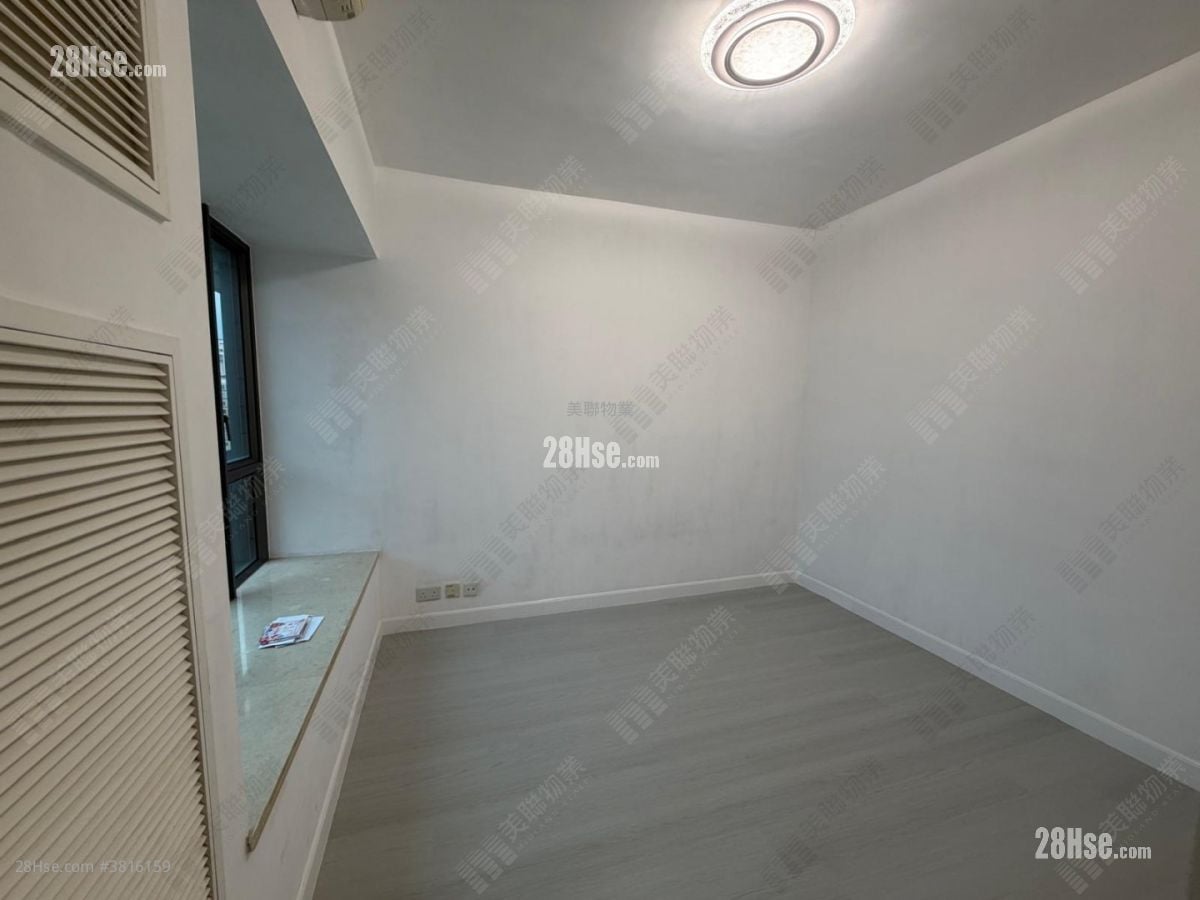 Yoho Midtown Sell 3 Bedrooms 915 ft²