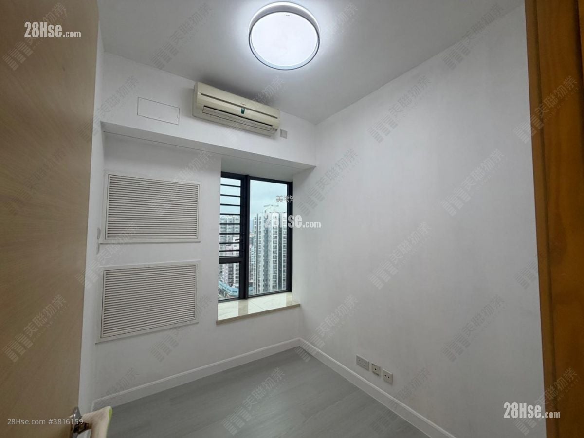 Yoho Midtown Sell 3 Bedrooms 915 ft²