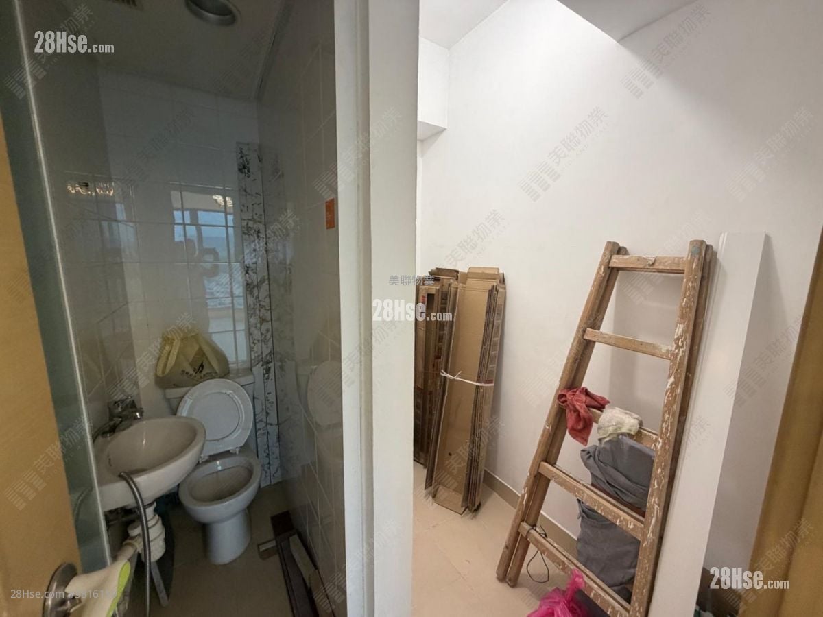 Yoho Midtown Sell 3 Bedrooms 915 ft²