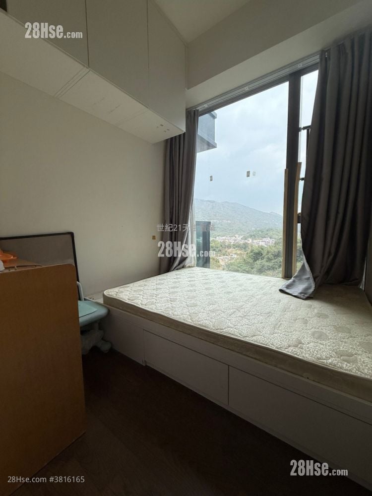 Le Pont Rental 4 Bedrooms , 2 Bathrooms 797 ft²