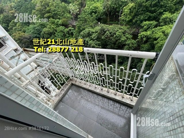 Dragon Court Rental 3 Bedrooms , 2 Bathrooms 1,143 ft²